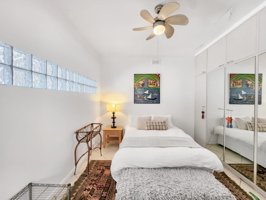 2 Bedroom Property for Sale in Sea Point Western Cape